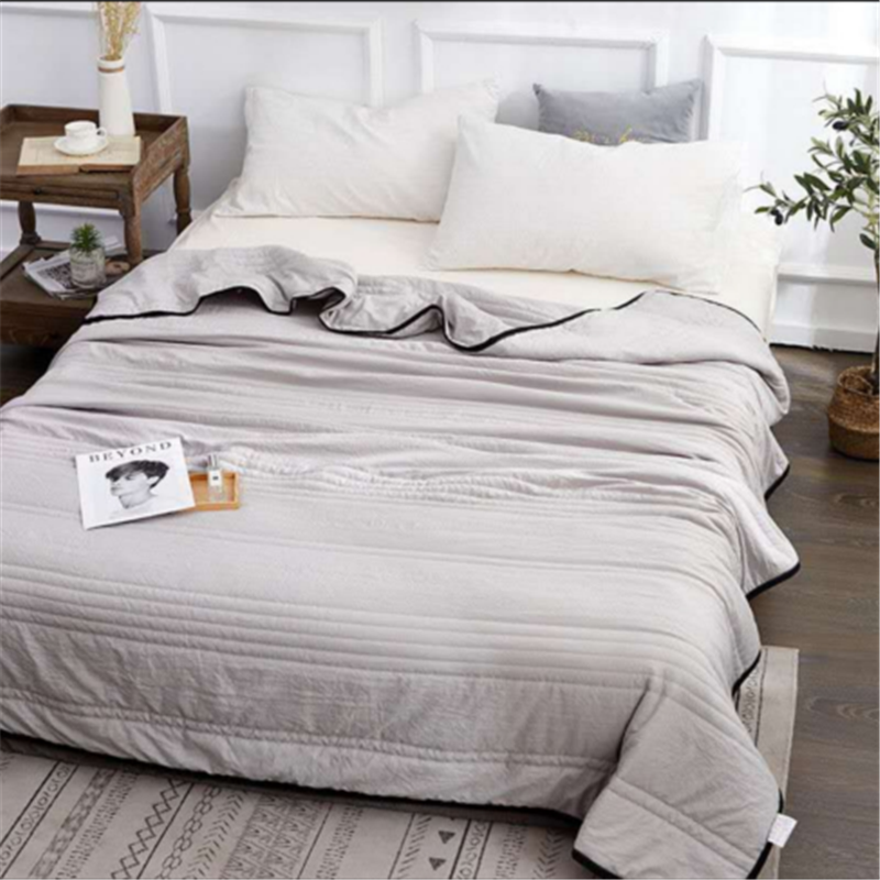 LOLA - Luxe Koelzijde Deken voor Zomercomfort