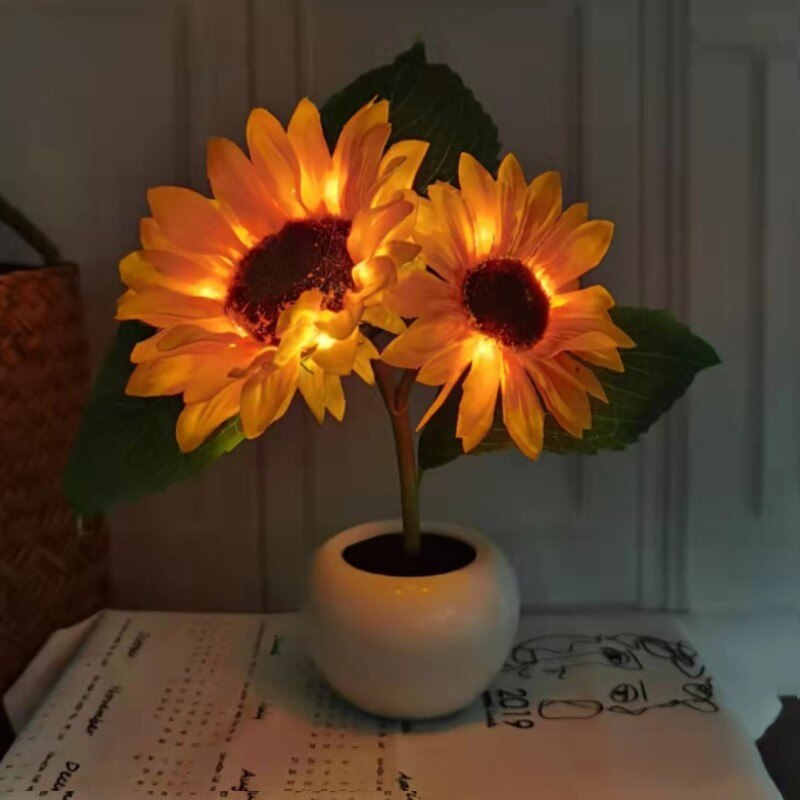 Zonnebloem LED Tafellamp Bloemen Nachtlamp Sfeerverlichting Romantisch Cadeau Bureau Lamp
