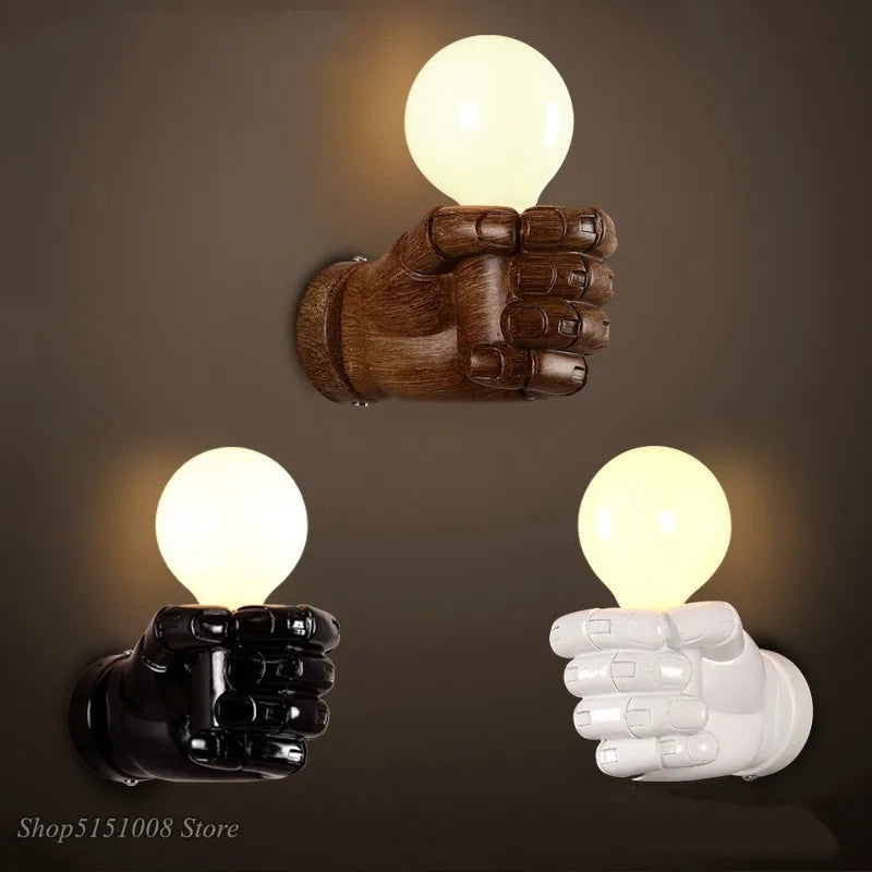 ChicForge - Metalen Wandlamp