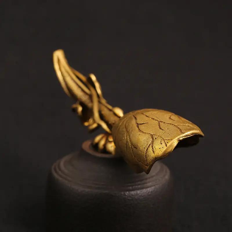 Theelepel Lotus Messing Design