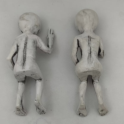Alien Beeld met UFO – Tuin- en Halloween Decoratie van Kunsthars